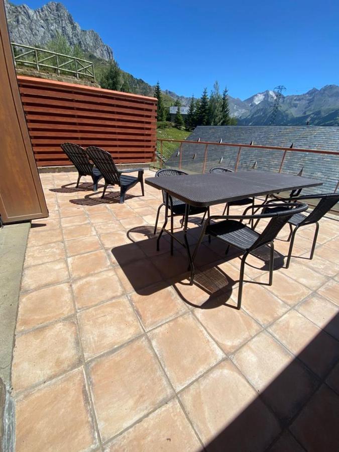 Bajo Con Terraza Y Vistas A Las Montana En Formigal Luaran gambar